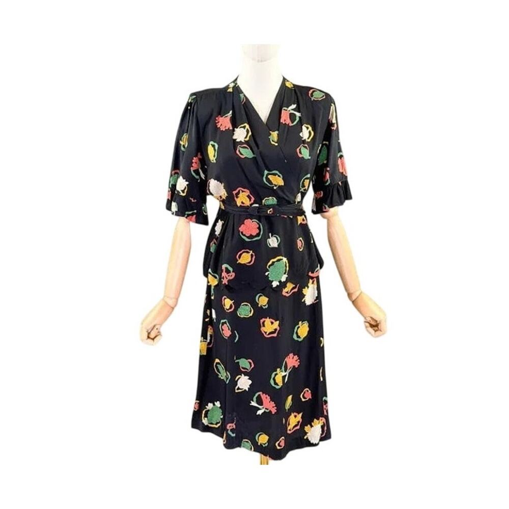 Vintage 1940's Black Rayon Crepe Novelty Floral Print Day Dress